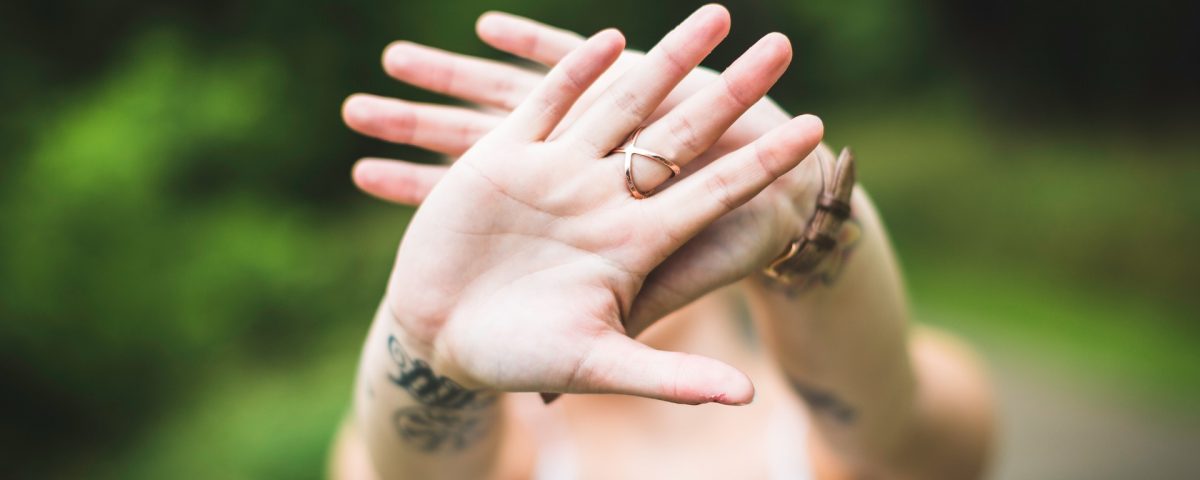 hands-926234_960_720